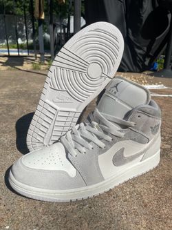 Jordan 1 Mid SE Neutral Grey Sail