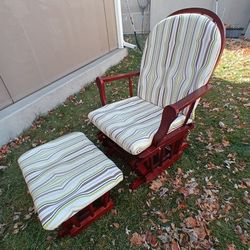 Outdoor rocking chair w cushions and foot stand