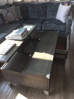 Lift Top Coffee Table!!