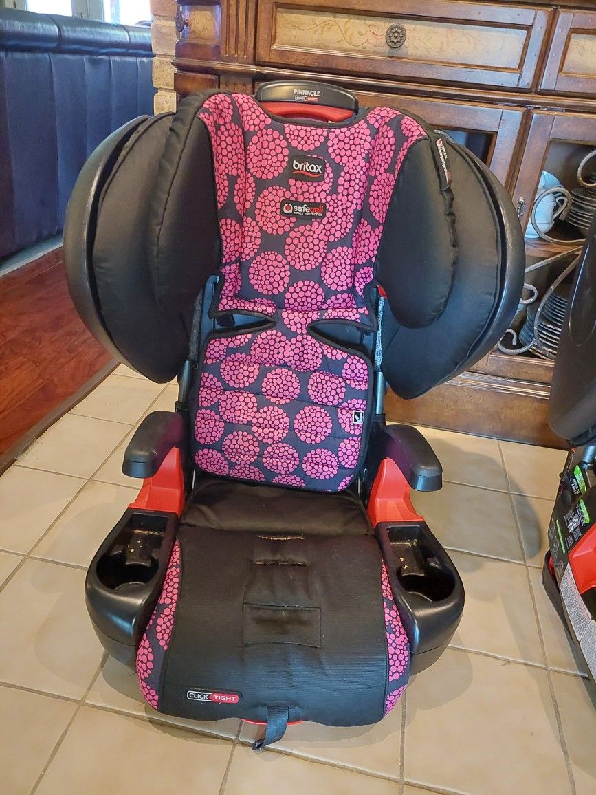 Clicktight Booster Pinnacle Car Seat Britax Pinnacle ClickTight  Harness-to-Boostet Car Seat For Sale In