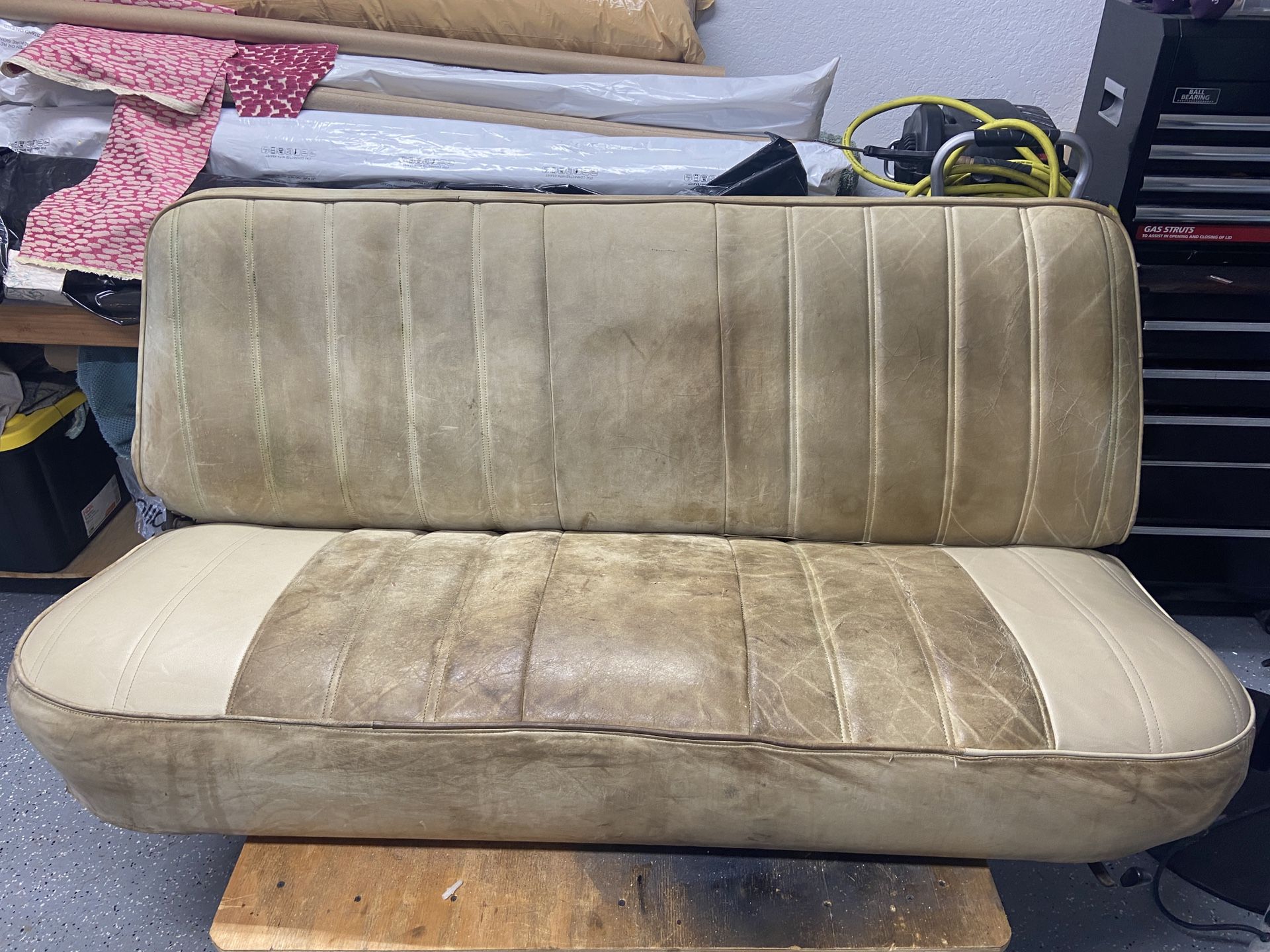 Upholstery / Tapizado