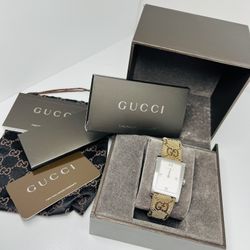Vintage GUCCI 8600J Quartz Canvas and Leather Watch Timepiece