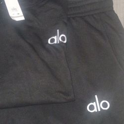 Unisex Brand New Designer Alo Short Sets  2x
