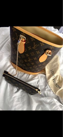 Medium/Large sized 2 piece purse