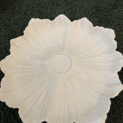 FLOWER PLATTER W DIP BOWL