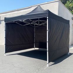 $140 (New in box) Heavy duty 10x10 ft with 3 sidewalls, ez popup canopy outdoor gazebo, carry bag (black)