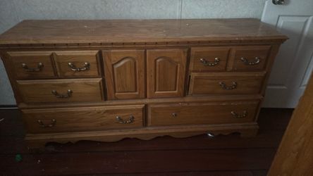 Dresser