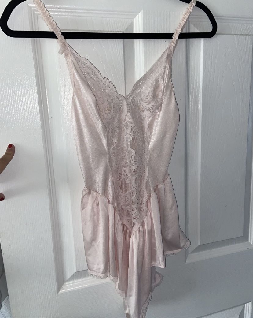 Vintage Olga nightgown