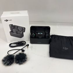 DJI Mic Wireless Microphone System (2 TX + RX + Charging Case) – Good Condition