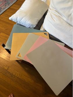 Set of plastic cutting sheets