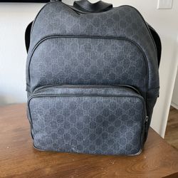 Gucci supreme GG Backpack Bag