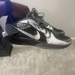 Sabrina 2 Nikes 