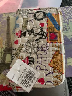 Paris wallet