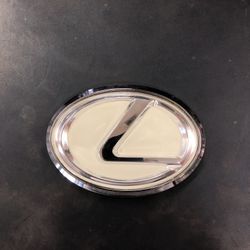 White Lexus emblem