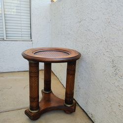 Wood Night Stand.Very Sturdy And Not Wobbly 