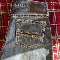 Pantalon ARIAT SLIM FIT STRAIGHT LEG M7 Talla 31x30