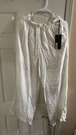 Future Collective Summer White Pants Size M