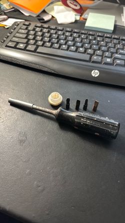 VINTAGE SNAP-ON MAGNA -TIP DRIVER W/4BITS