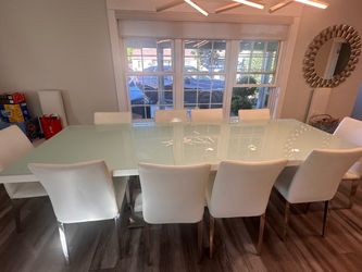 Modern white dining table set