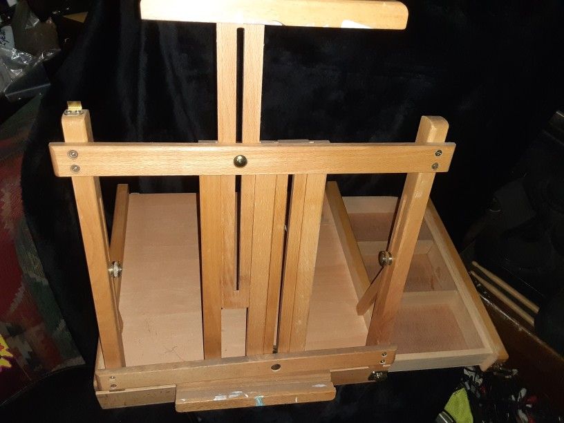 Portable Desktop Easel With Drawer