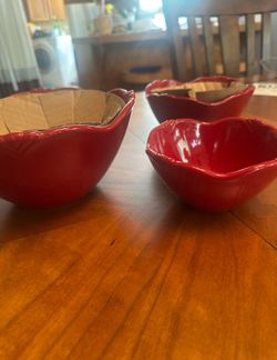 Pavilion Princess House nesting plates New $35