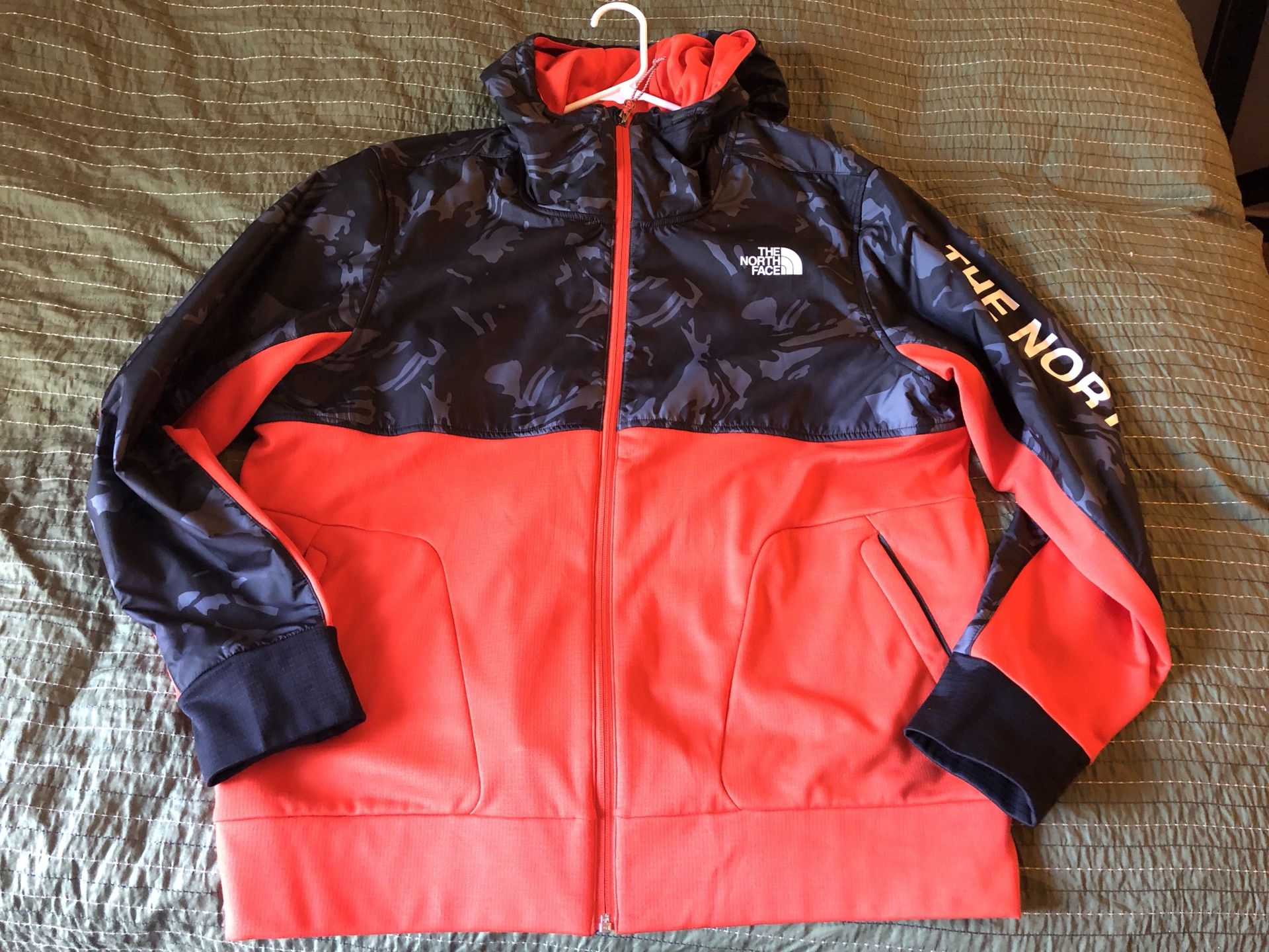 The North Face Jacket Hoodie Camo Black Orange XL