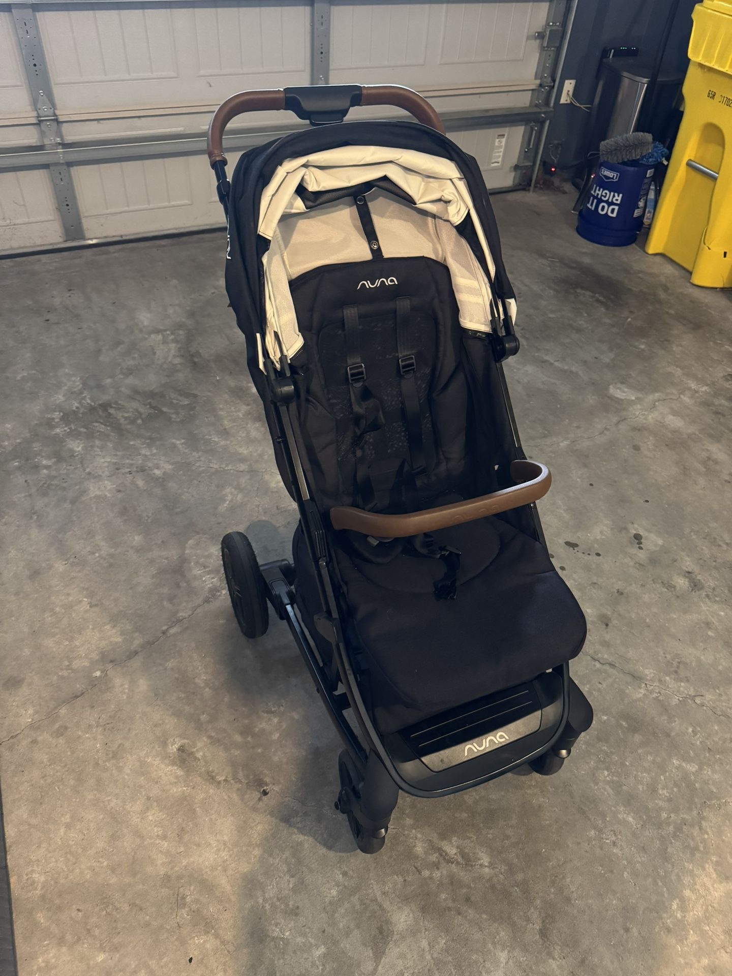 Nuna Tavo Stroller