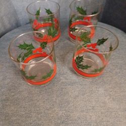 Libbey Holly Berry Christmas Lowball Cocktail Tumblers 