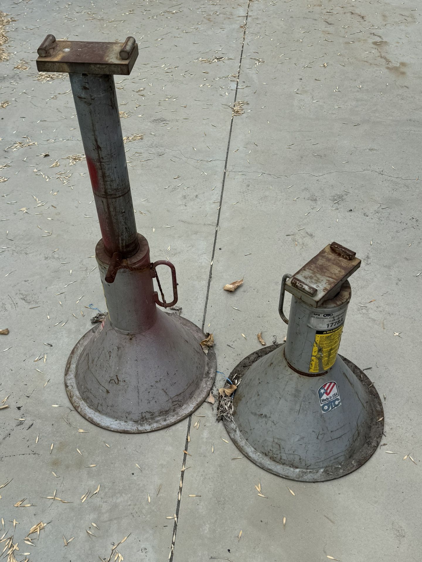 12 ton OTC Low Profile Jack Stands