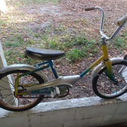 Murray made, Ram Rod Convertible Childs model in a nice groovy tri color tone Retro Bicycle 