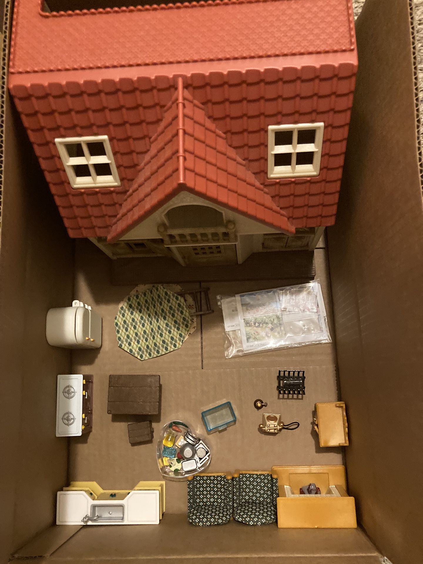 Critter House And Accessories Are In New Conditions