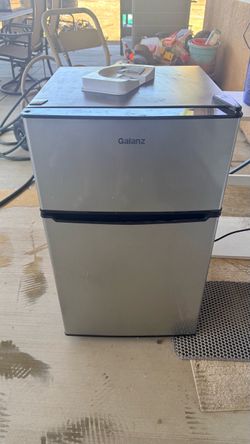 Galanz Mini Fridge with Freezer