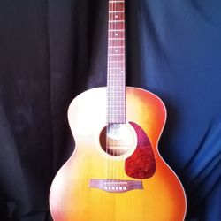 Seagul Mini Jumbo Acoustic Guitar 