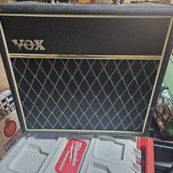 4  (Four) Guitar Amplifiers For Sale