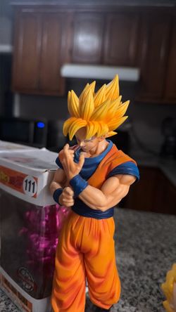 Goku Figure