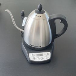 Brand New Never Used Bonavita Kettle 
