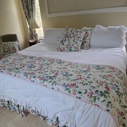 King Size Bed For Sale