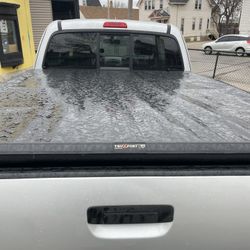 Toyota Tacoma Bed Cover