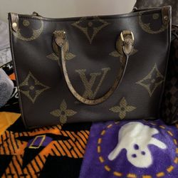Giant Brown Print Handbag