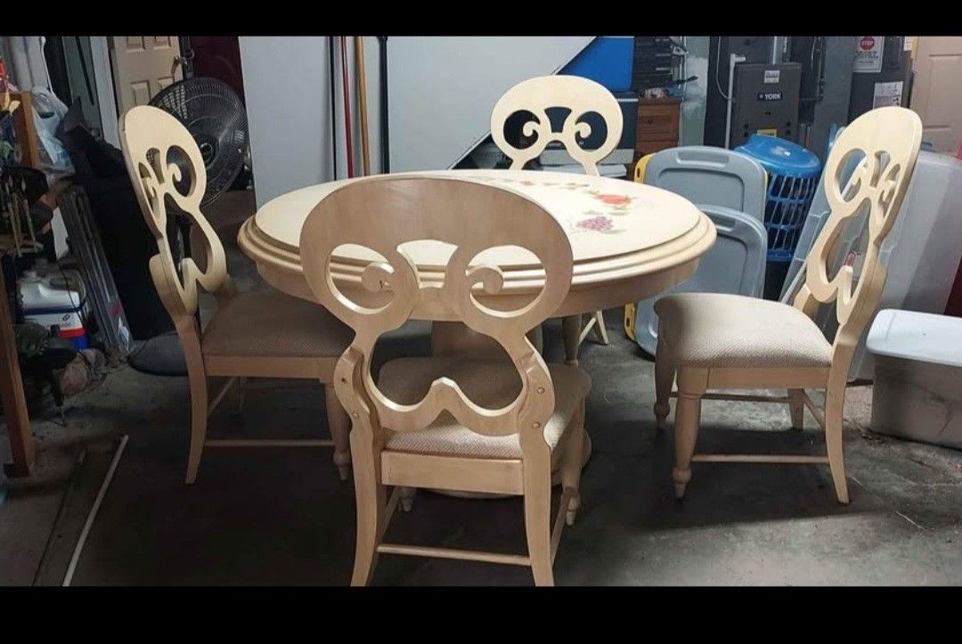 Table With 4 Chairs And Large Mirror Set