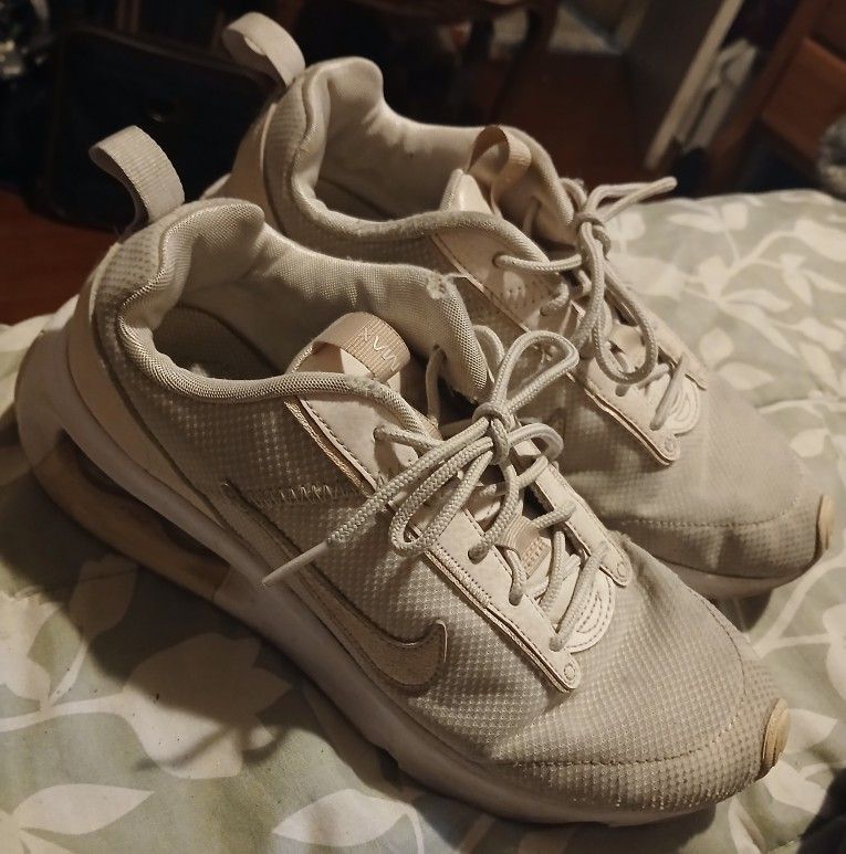 Nike AIRMax Womens Shoes