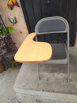 Silla Con Paleta. De Madera .