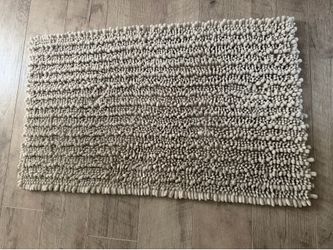 21x34” Mohawk bath rug