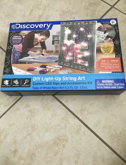 Discovery DIY LIGHT UP STRING ART NIB