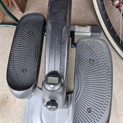 Step In Motion! Exterciser! Hand Healed Carrier! Must Go!