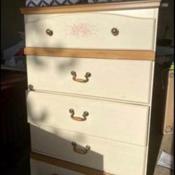 White Wooden Clothing Dresser With 4 Drawers 