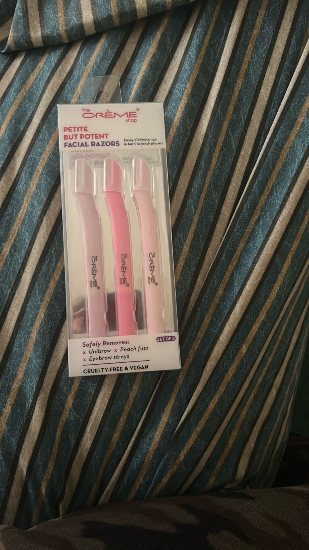 The Cre’me Facial Razore