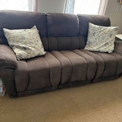 Brown couch recliner 