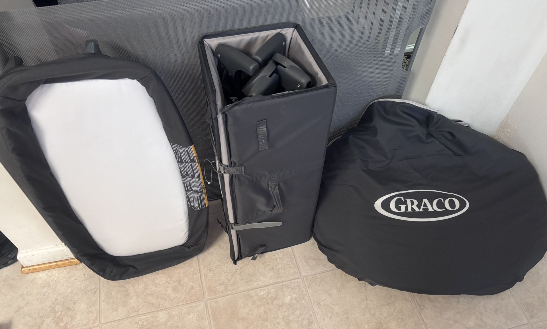 Graco Pack N Play Bundle 