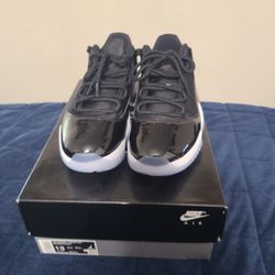 Air Jordan 11 Retro Low - (Space Jam) 